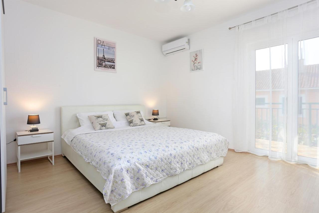 Seaside Holiday House Poljica, Trogir - 5161 Marina Esterno foto