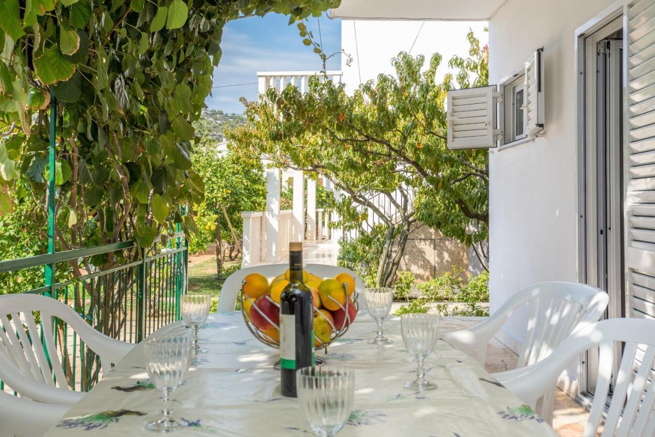 Seaside Holiday House Poljica, Trogir - 5161 Marina Esterno foto